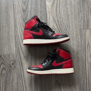 Nike Air Jordan 1 Retro High Black Red Sneakers